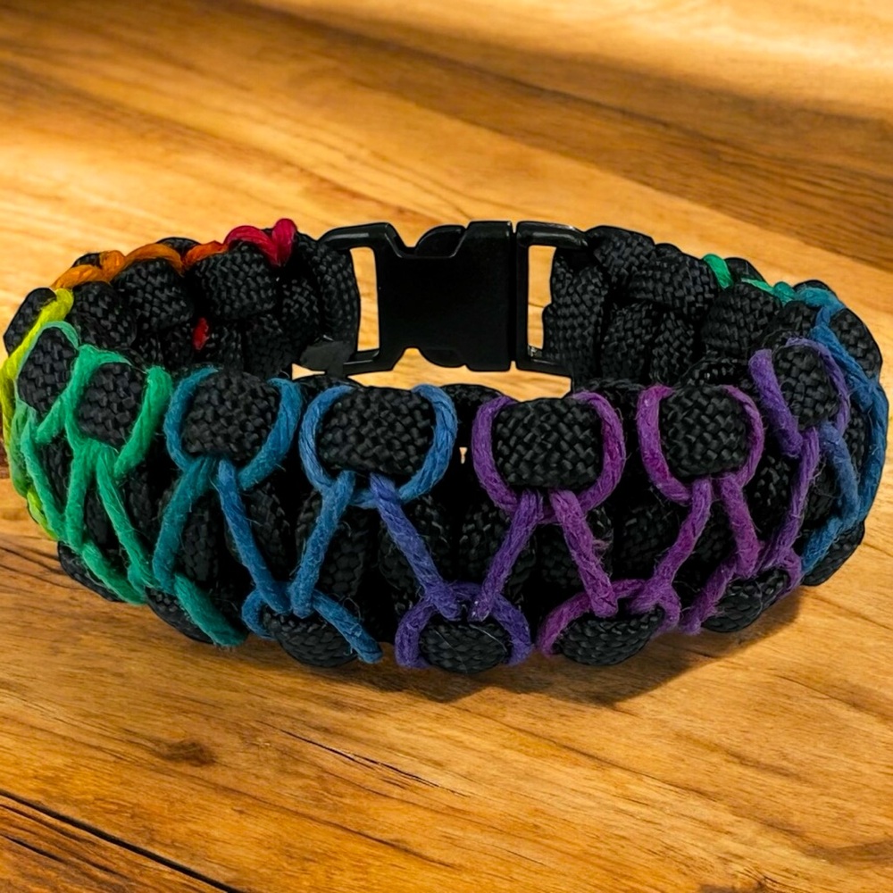 550 Paracord Survival Bracelet Cobra Black‎ Rainbow Stitch Made in the USA